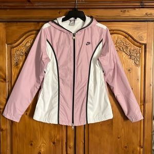 Nike Women’s lightweight Lined Hooded Jacket Like New